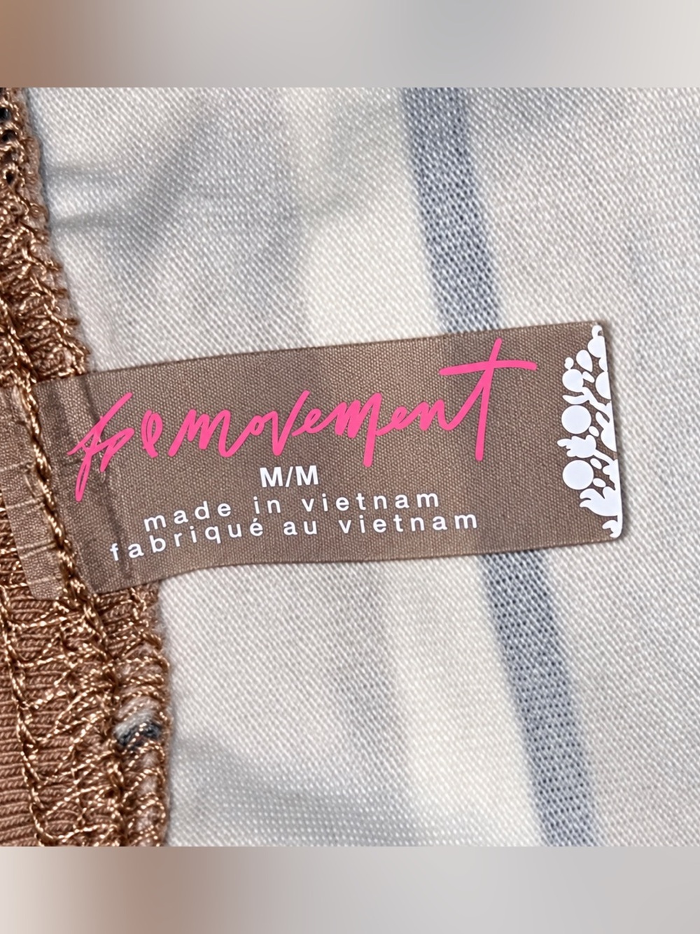 FP Movement by Free People SZ M Tan/White/Navy Wide-Leg Joggers/Waist 31”-40” - Picture 9 of 12